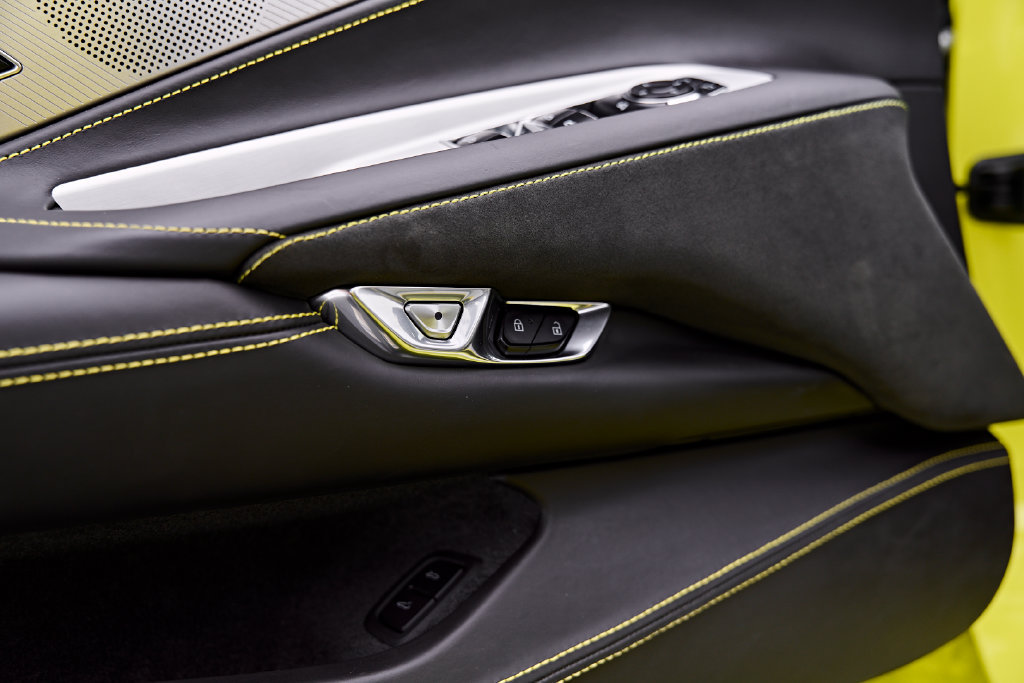 Used 2022 Chevrolet Corvette Stingray Premium Conv w/ Z51 Performance Package RWD image 50