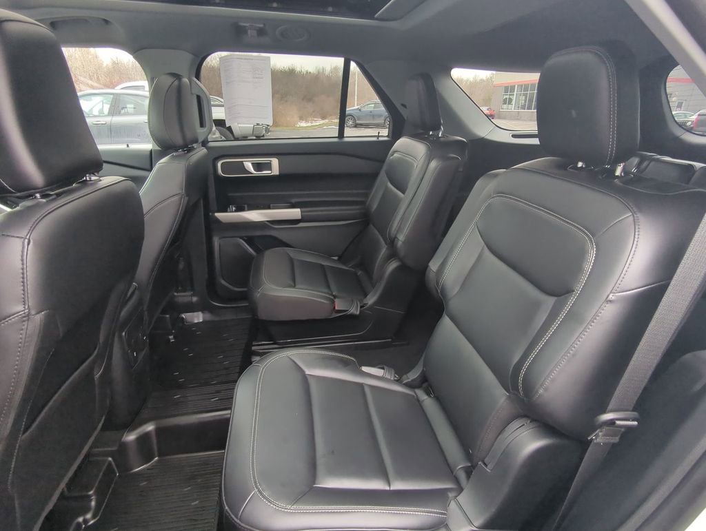 Used 2023 Ford Explorer XLT w/ Equipment Group 202A image 30