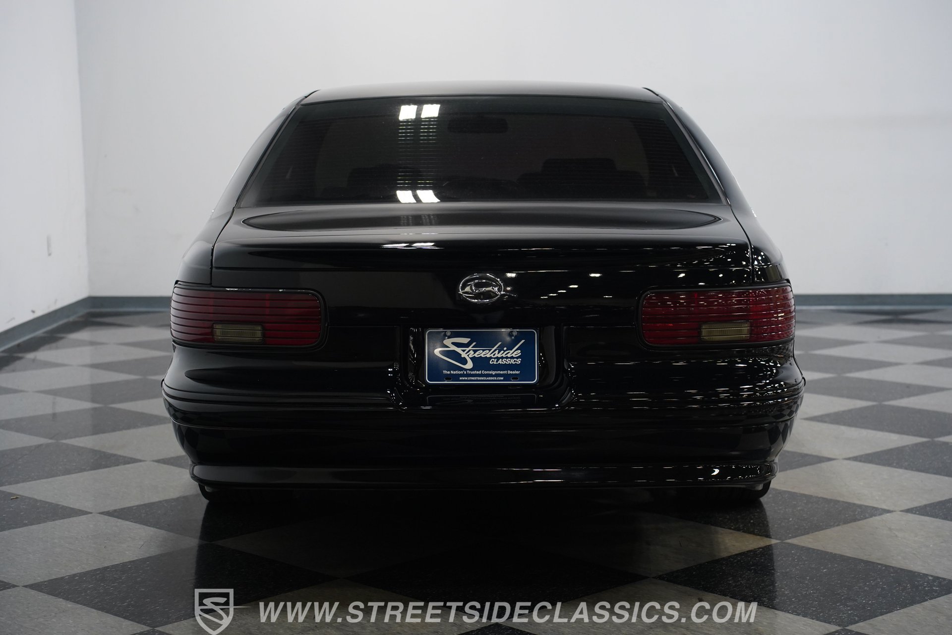 Used 1996 Chevrolet Impala SS RWD image 25
