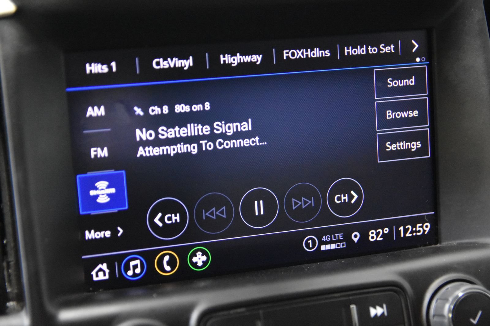 Used 2023 GMC Terrain SLT FWD image 25