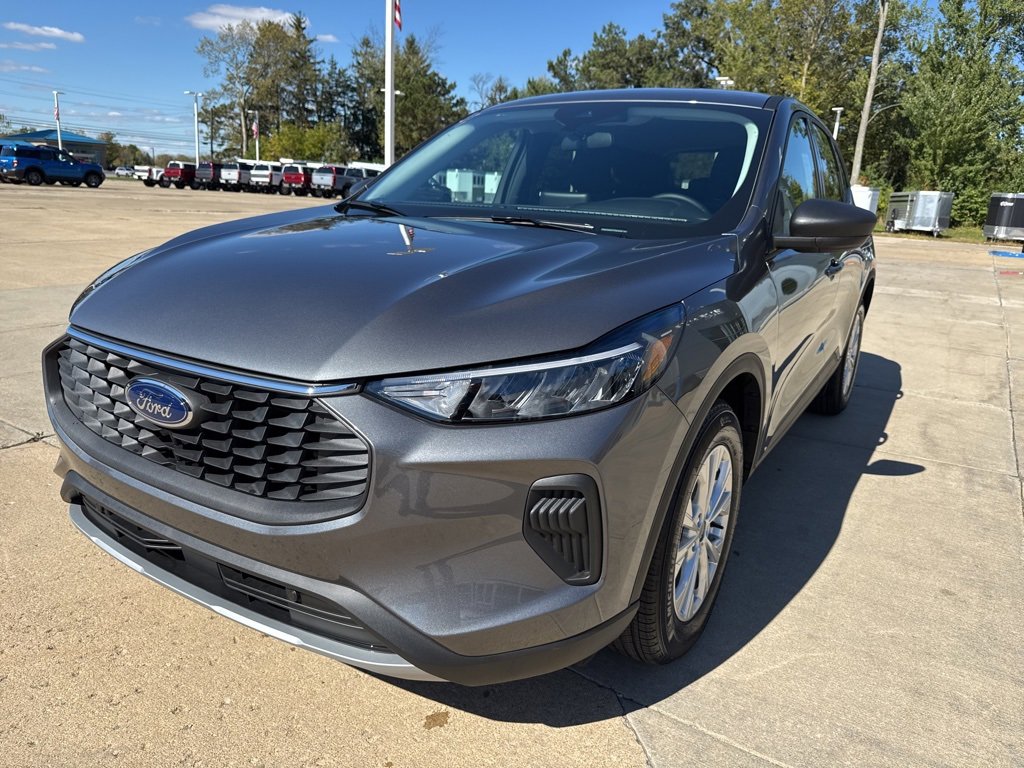 New 2026 Ford Escape Active image 2
