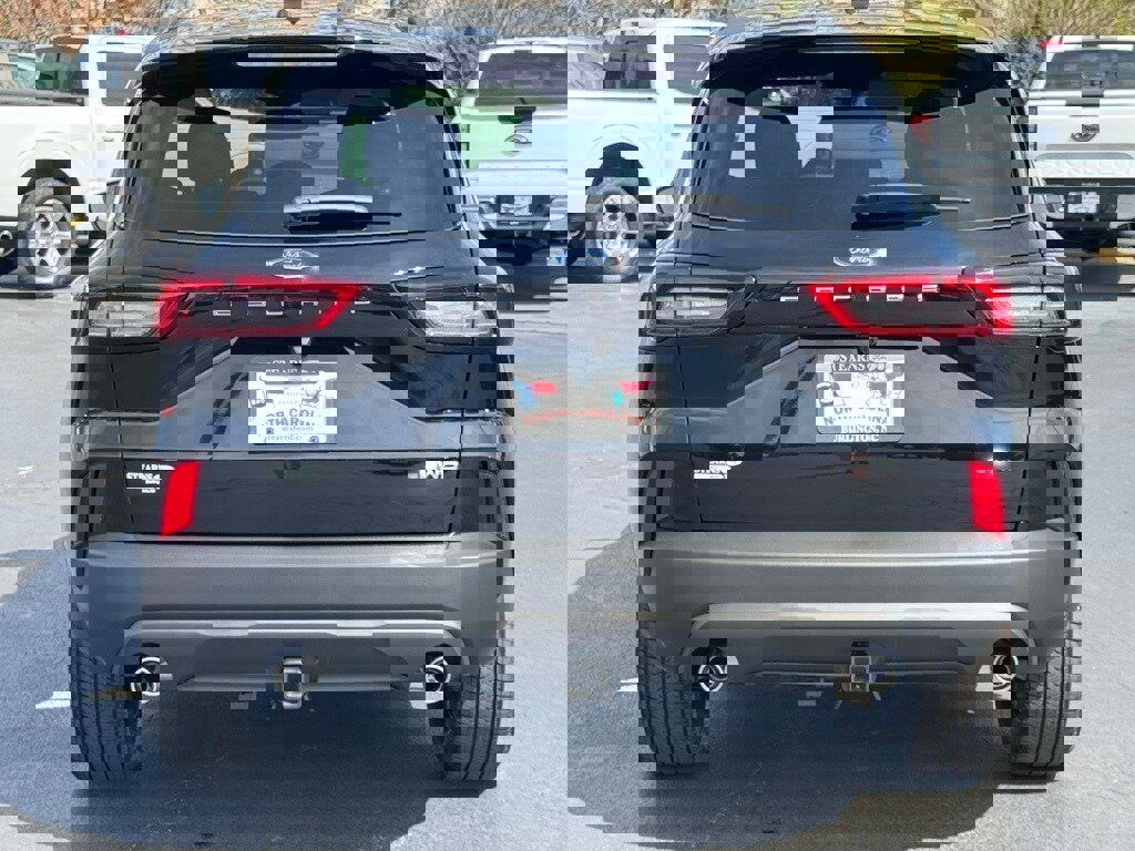 New 2025 Ford Escape ST-Line Select w/ Class II Trailer Tow Package image 17