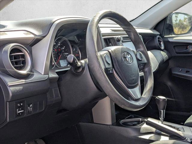 Used 2016 Toyota RAV4 LE image 2