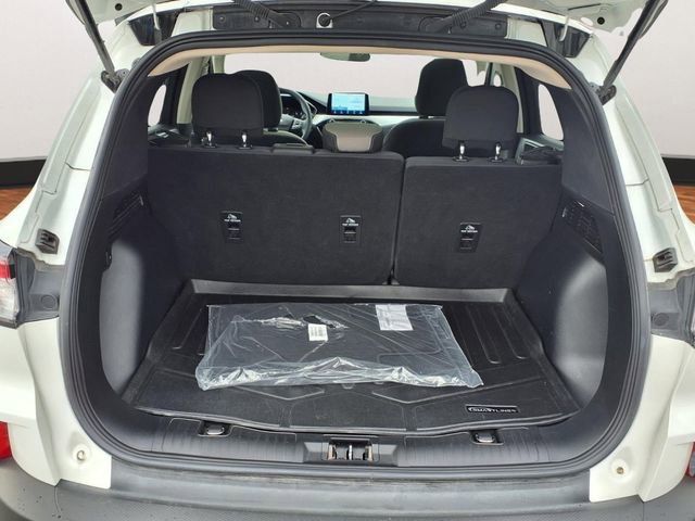 Used 2020 Ford Escape SE image 23