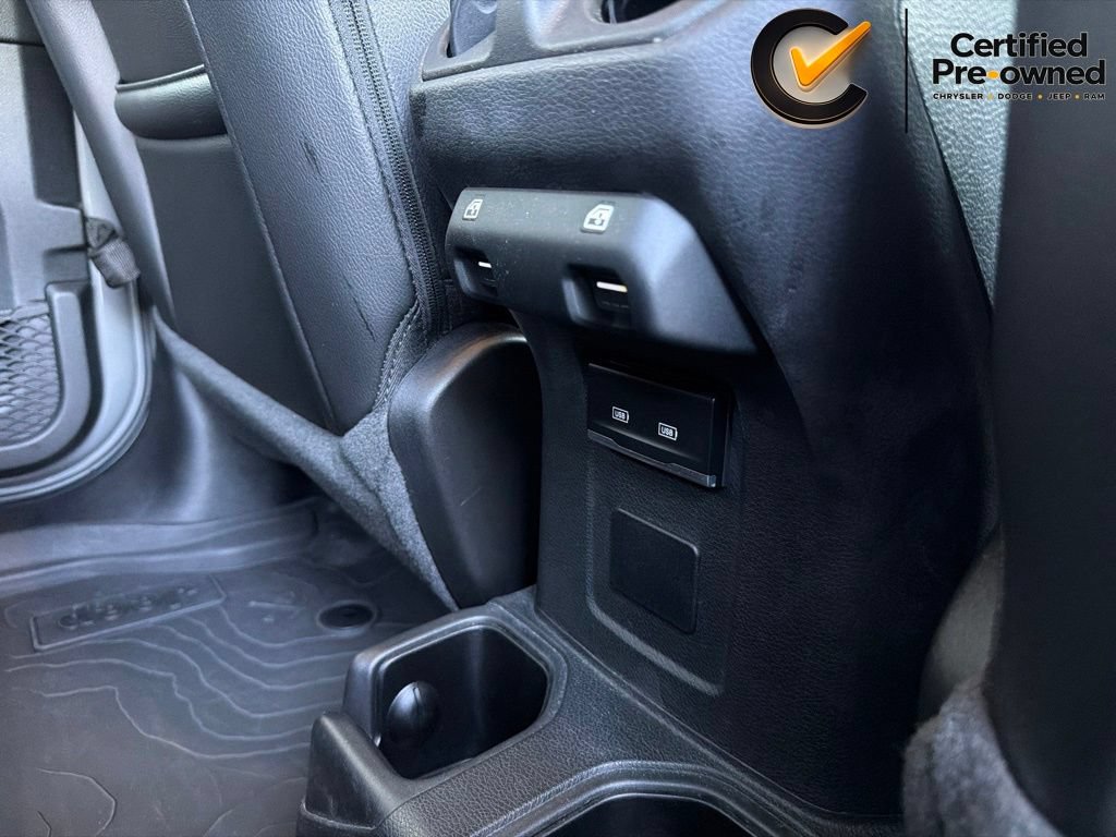 Certified 2022 Jeep Gladiator Overland AWD/4WD image 30