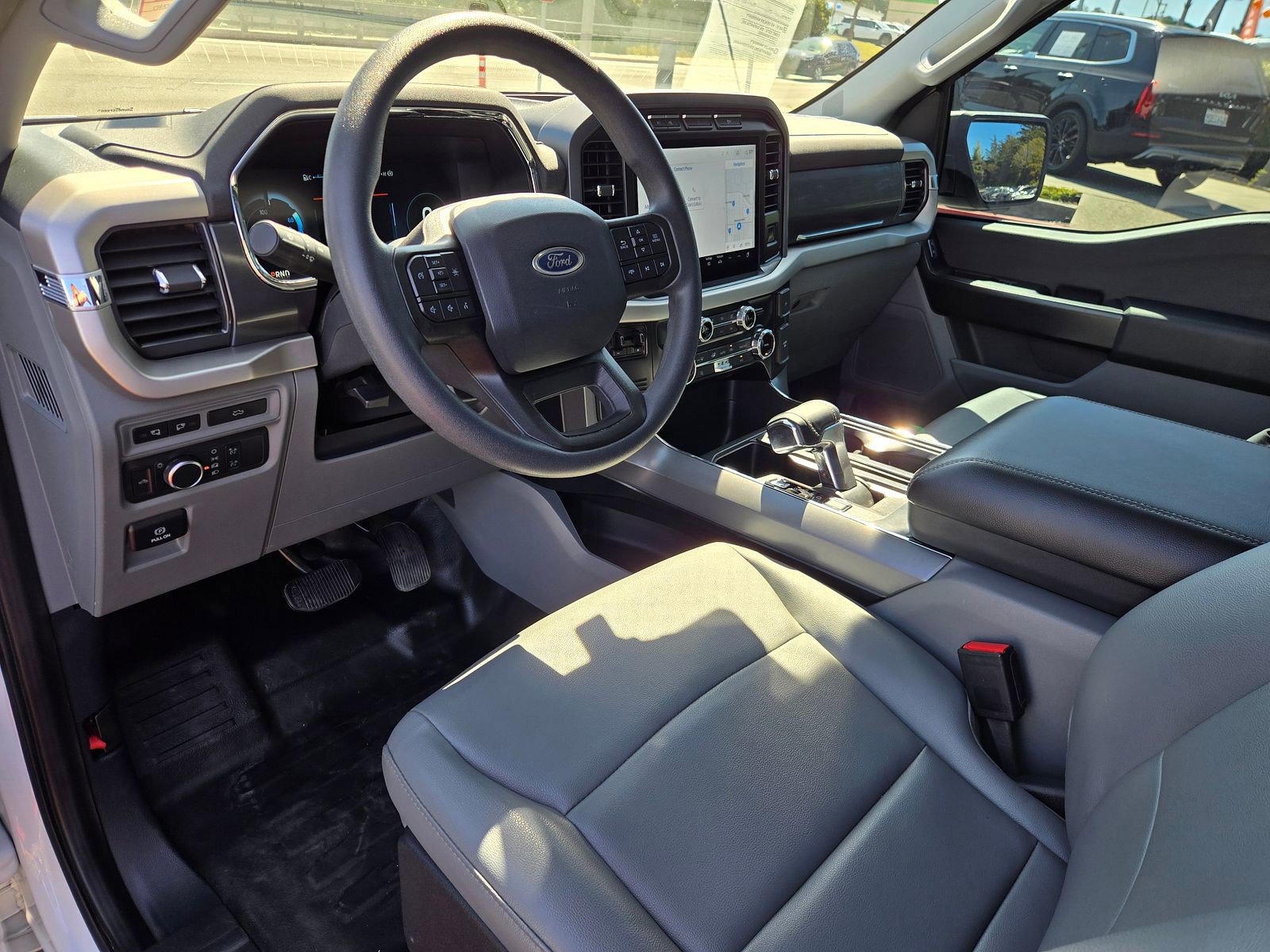 Used 2022 Ford F150 Lightning Pro w/ Tow Technology Package image 9