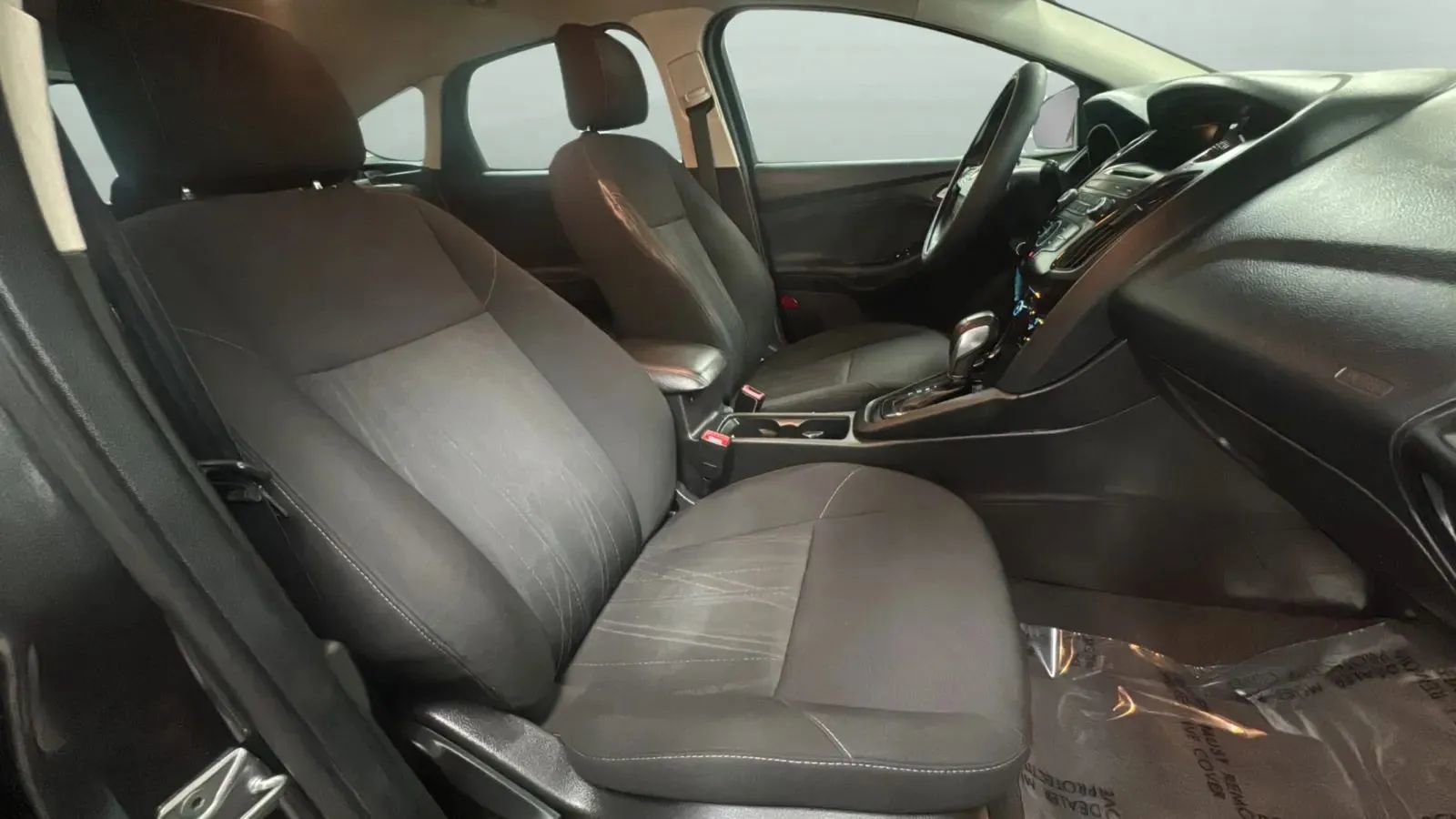 Used 2016 Ford Focus SE FWD image 21