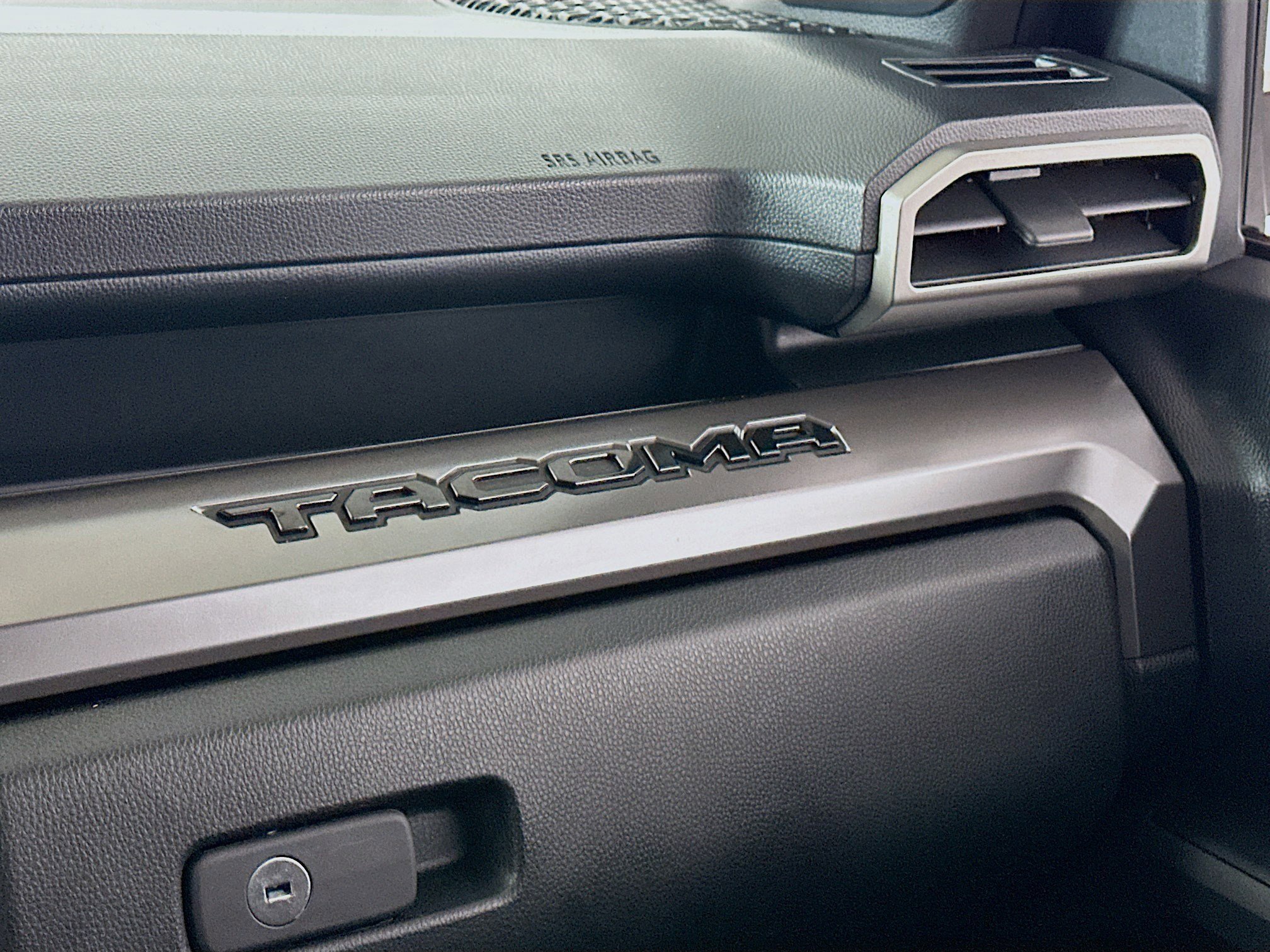 Used 2024 Toyota Tacoma TRD Off-Road w/ TRD Off Road Premium Package image 15