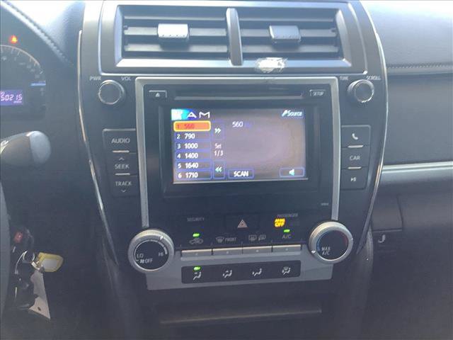 Used 2012 Toyota Camry SE FWD image 18