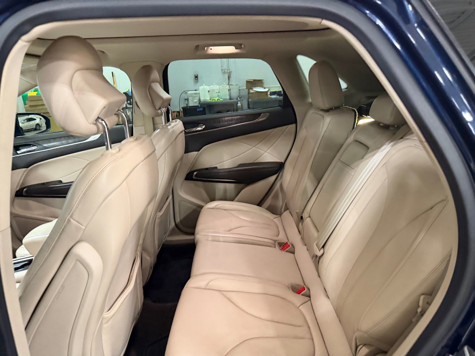 Used 2017 Lincoln MKC Reserve w/ Lincoln MKC Climate Package AWD/4WD image 17