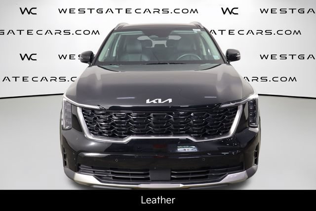 Certified 2025 Kia Sorento S w/ Panoramic Sunroof Package FWD image 2
