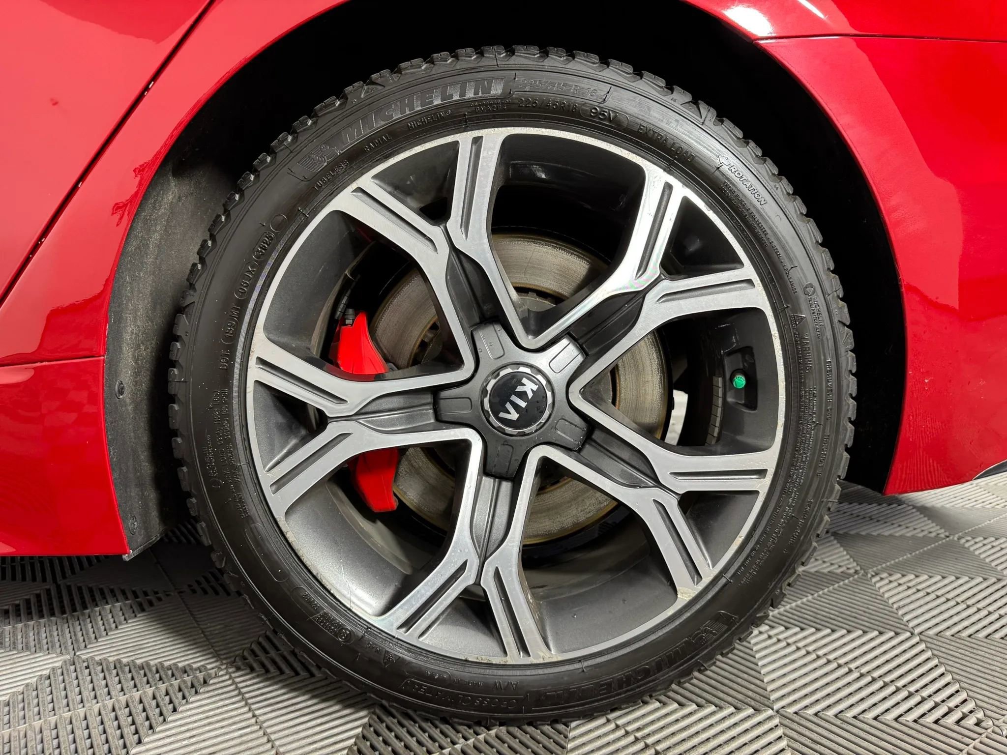 Used 2018 Kia Stinger GT2 AWD/4WD image 49