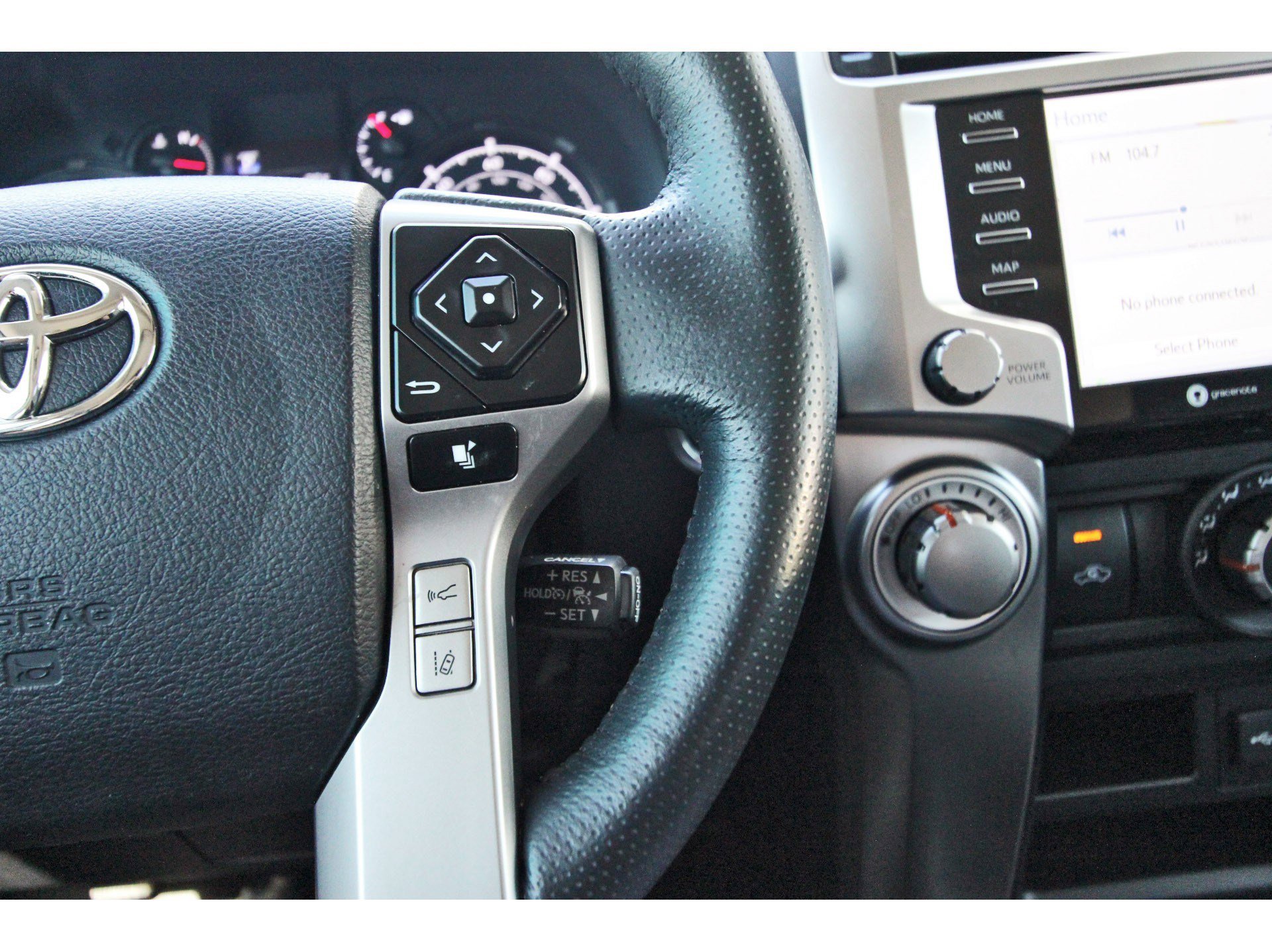 Used 2023 Toyota 4Runner SR5 Premium w/ Moonroof Package image 17