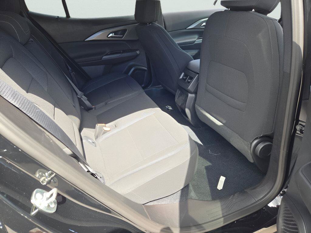 New 2026 Chevrolet Equinox EV LT FWD image 8