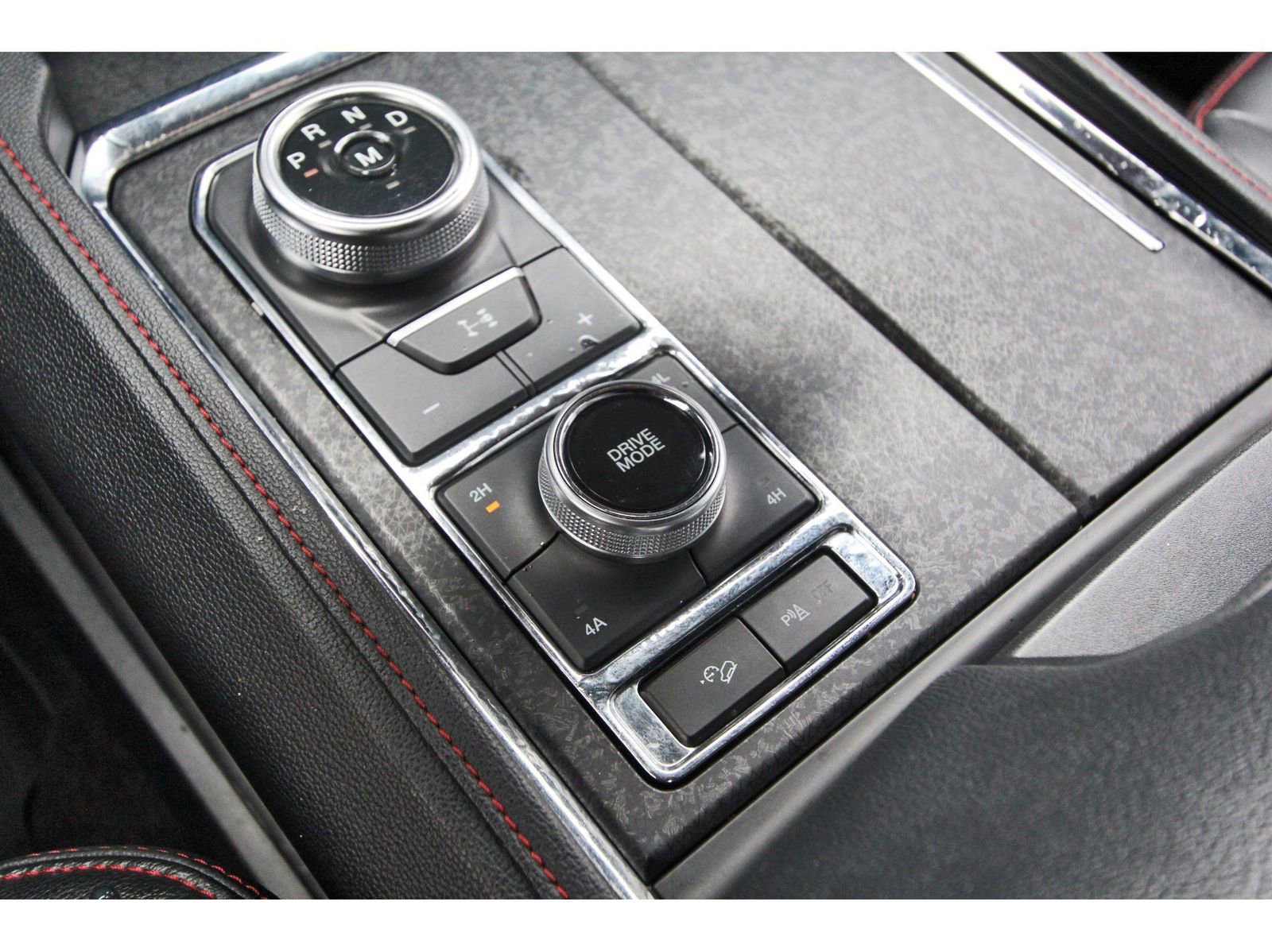 Used 2023 Ford Expedition Limited image 29