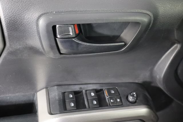 Used 2022 Toyota Tacoma SR5 w/ Technology Package RWD image 19