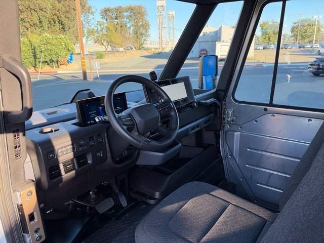 Used 2024 Chevrolet Brightdrop 600 w/ Commercial Equipment Package AWD/4WD image 17