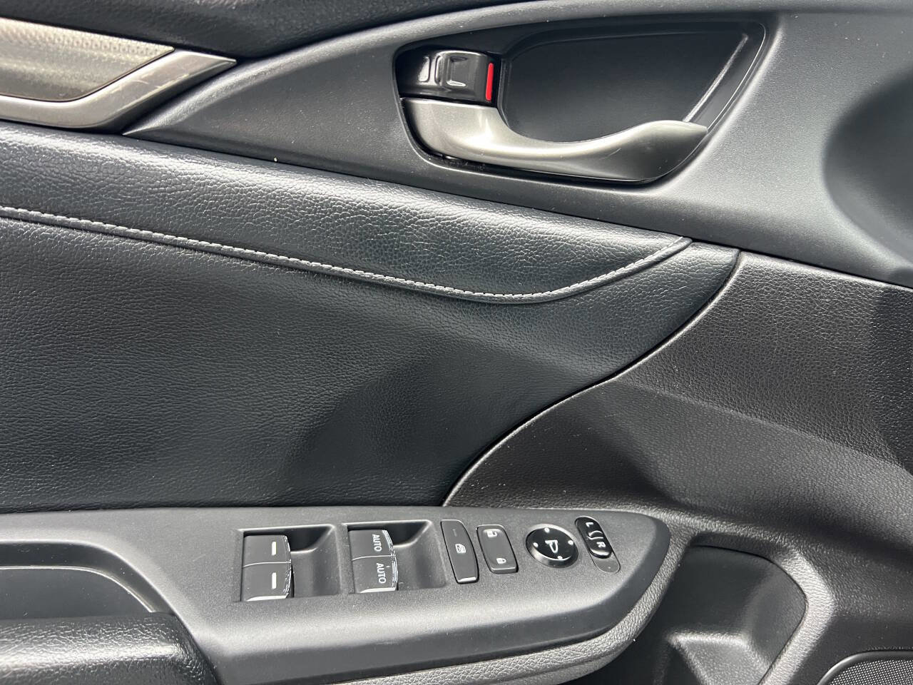 Used 2017 Honda Civic EX-L image 8