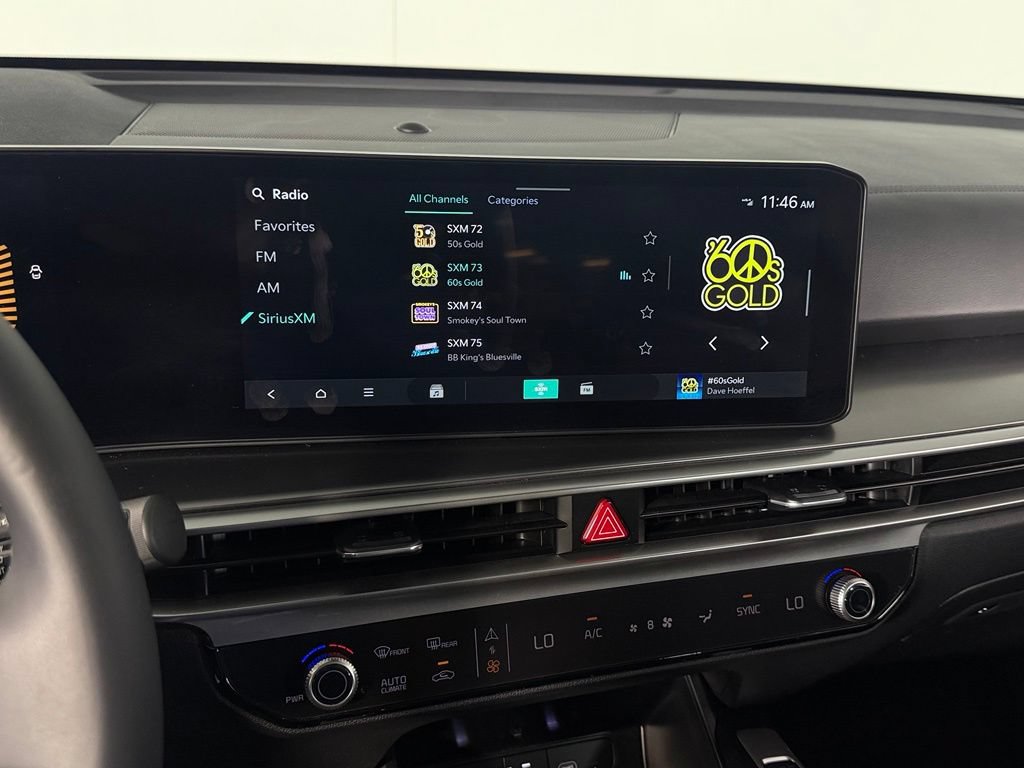 Used 2025 Kia Sorento EX w/ Panoramic Sunroof Package FWD image 15