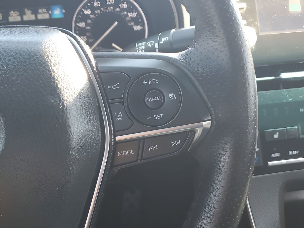 Used 2020 Toyota Avalon XSE image 37