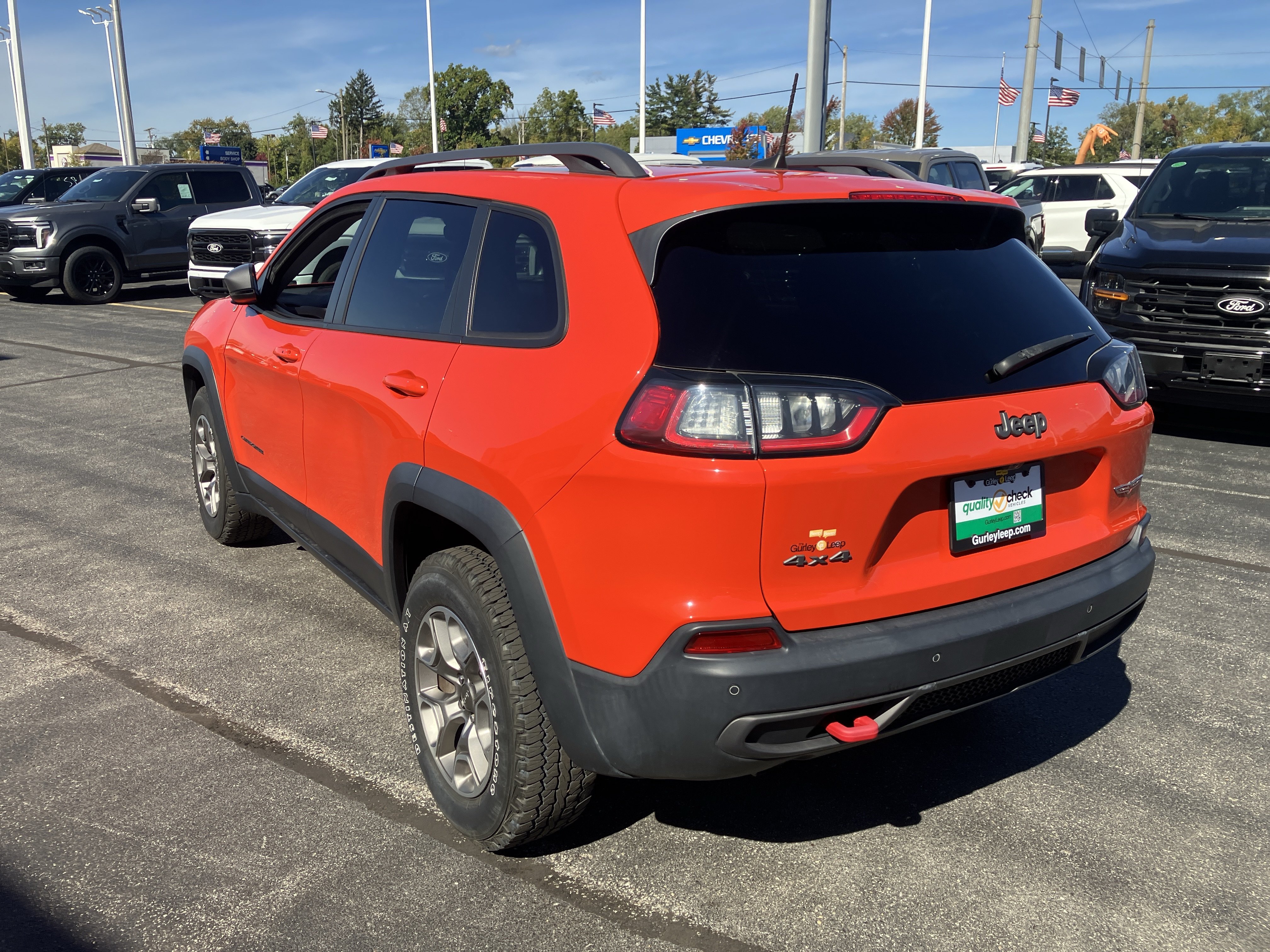 Used 2021 Jeep Cherokee Trailhawk AWD/4WD image 5