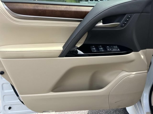 Used 2019 Lexus LX 570 4WD w/ Luxury Package image 30