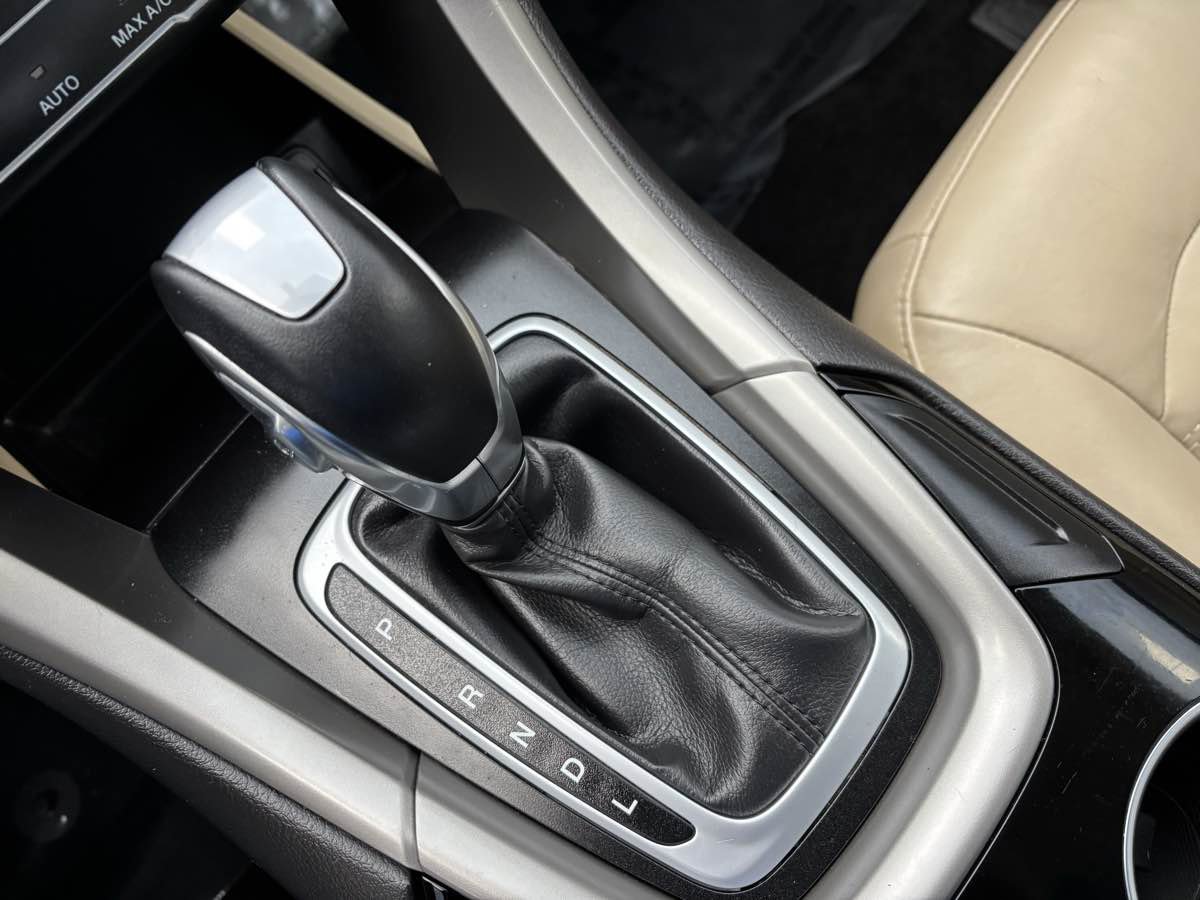 Used 2014 Ford Fusion SE w/ Equipment Group 502A image 18