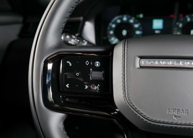 New 2026 Land Rover Range Rover Velar Dynamic SE AWD/4WD image 17