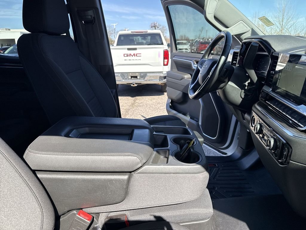 Certified 2022 Chevrolet Silverado 1500 RST image 13