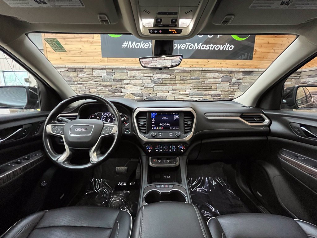 Used 2022 GMC Acadia Denali w/ Denali Technology Package AWD/4WD image 32