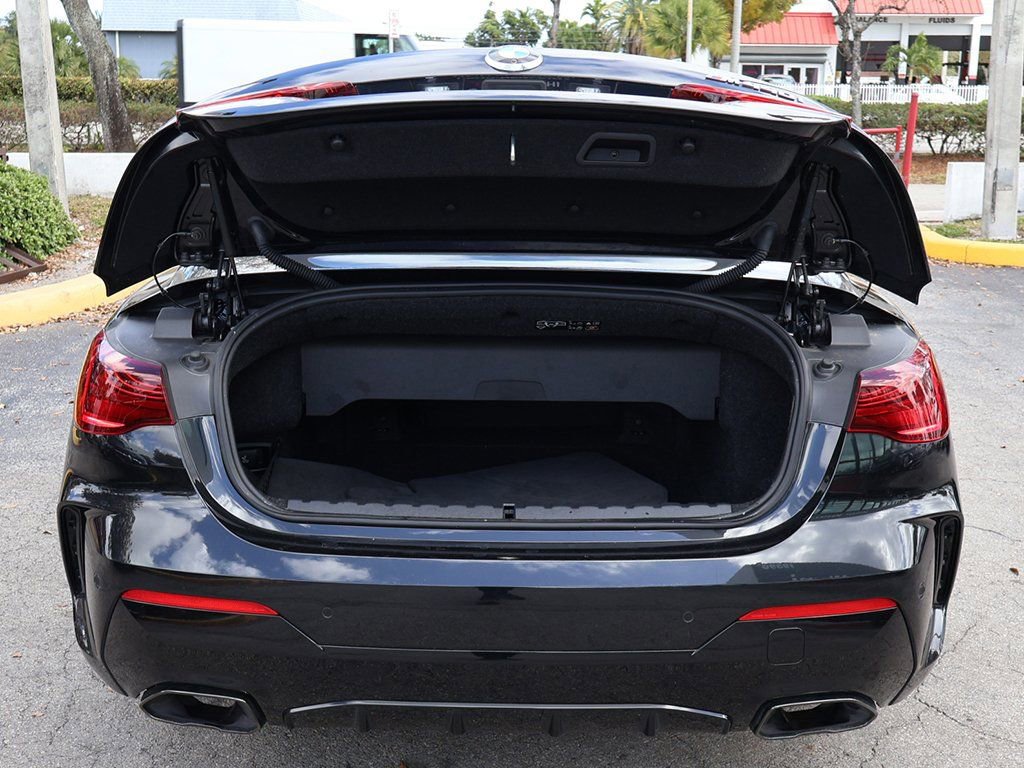 Used 2025 BMW M440i Convertible w/ Premium Package image 25