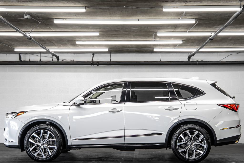 Certified 2023 Acura MDX SH-AWD w/ Technology Package image 2