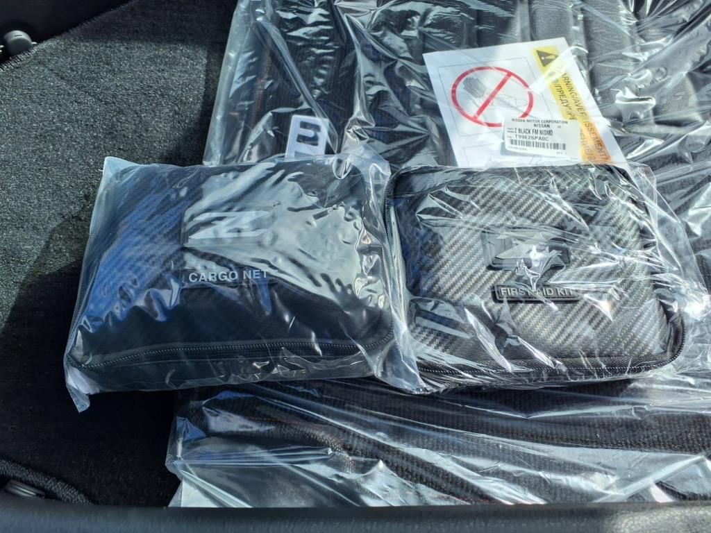 New 2025 Nissan Z NISMO w/ Floor Mat Package RWD image 9