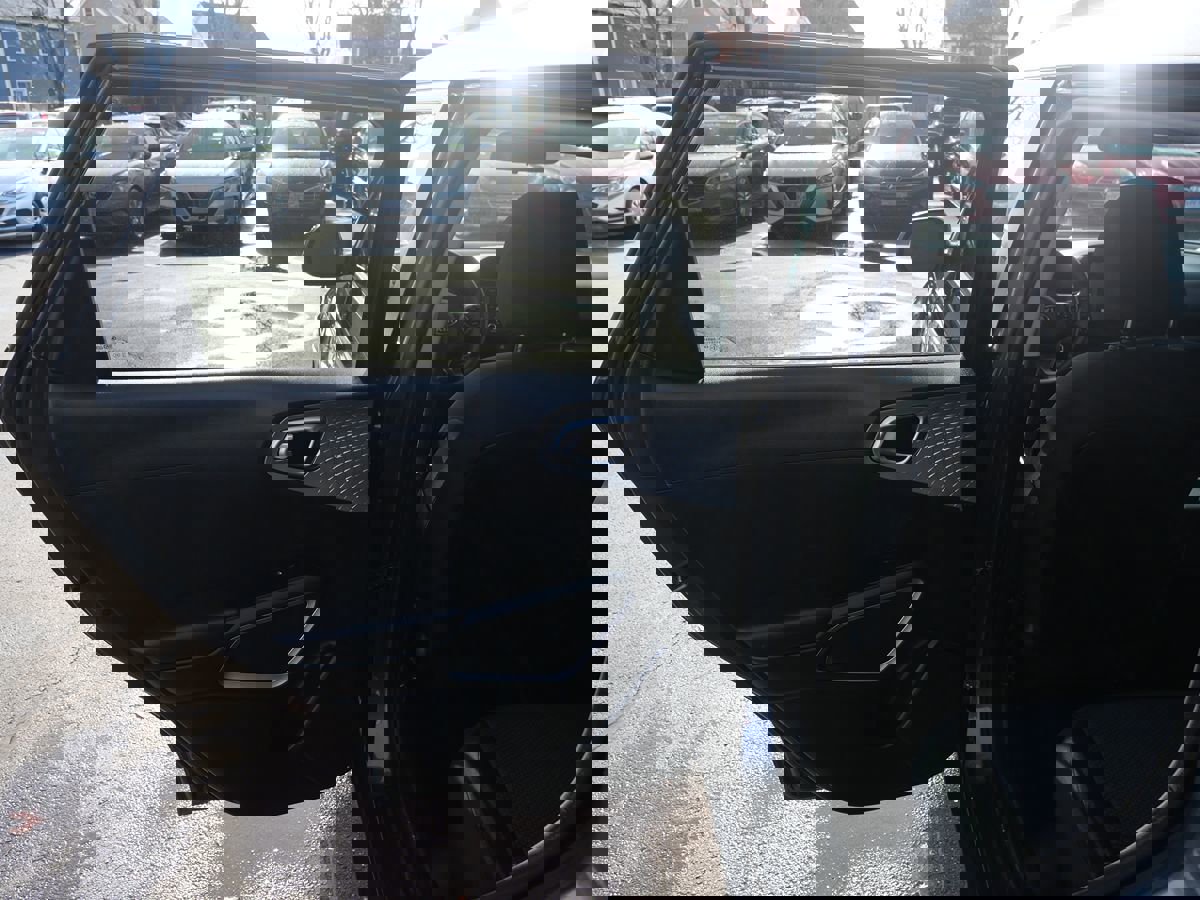 Used 2021 Kia Soul LX image 25