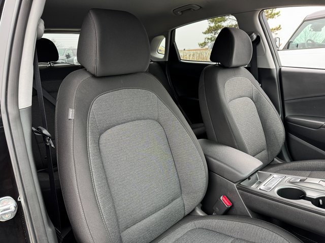 Used 2023 Hyundai Kona SE image 19