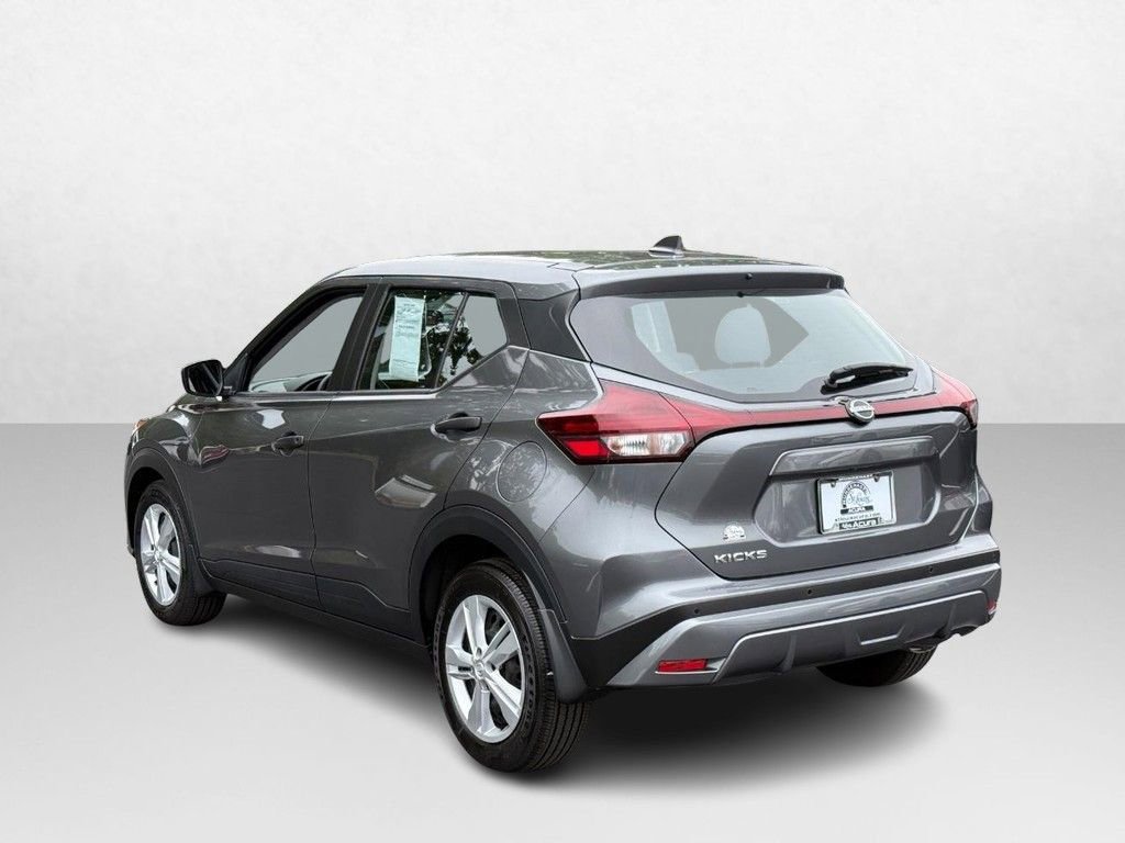 Used 2024 Nissan Kicks S FWD image 4