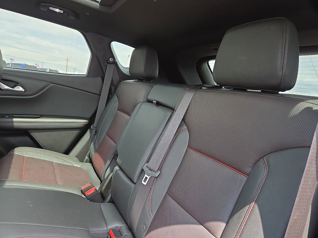 Used 2023 Chevrolet Blazer RS FWD image 19
