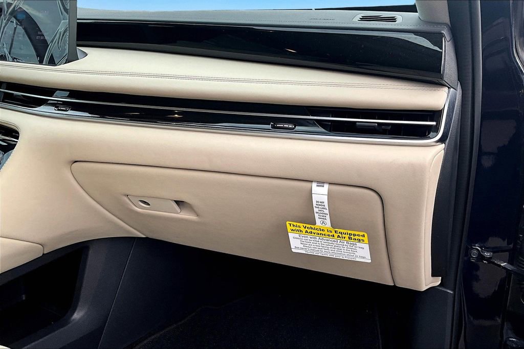 Used 2025 INFINITI QX60 Pure image 17