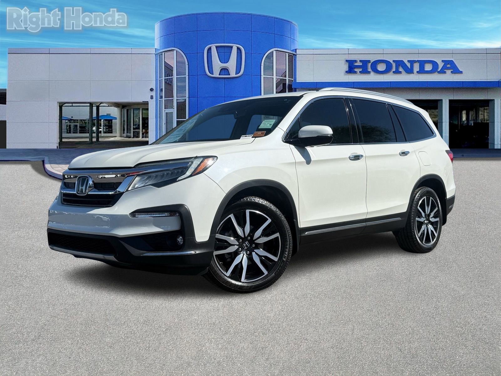 Used 2019 Honda Pilot Touring image 2