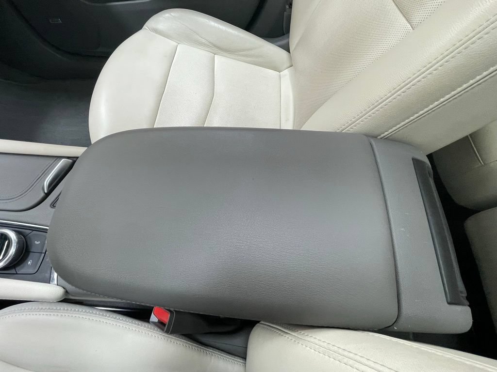 Used 2022 Cadillac XT5 Premium Luxury AWD/4WD image 17