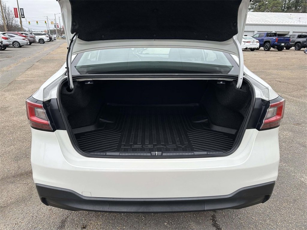 Used 2022 Subaru Legacy Premium image 15