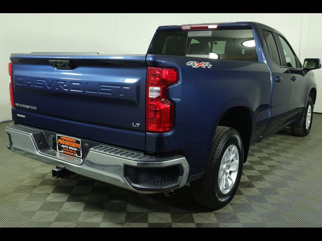 Used 2023 Chevrolet Silverado 1500 LT w/ Convenience Package II AWD/4WD image 21