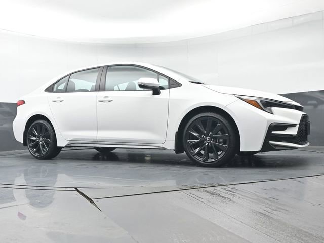 Used 2023 Toyota Corolla SE image 39