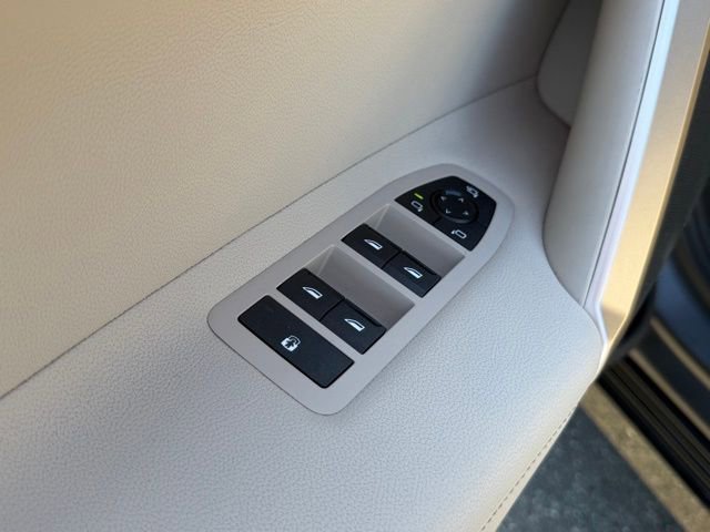 New 2026 BMW iX xDrive45 image 16