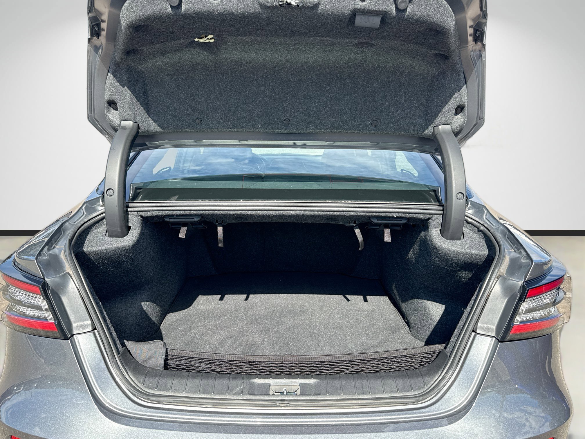 Used 2023 Nissan Maxima SR w/ Sport Mat Group image 11