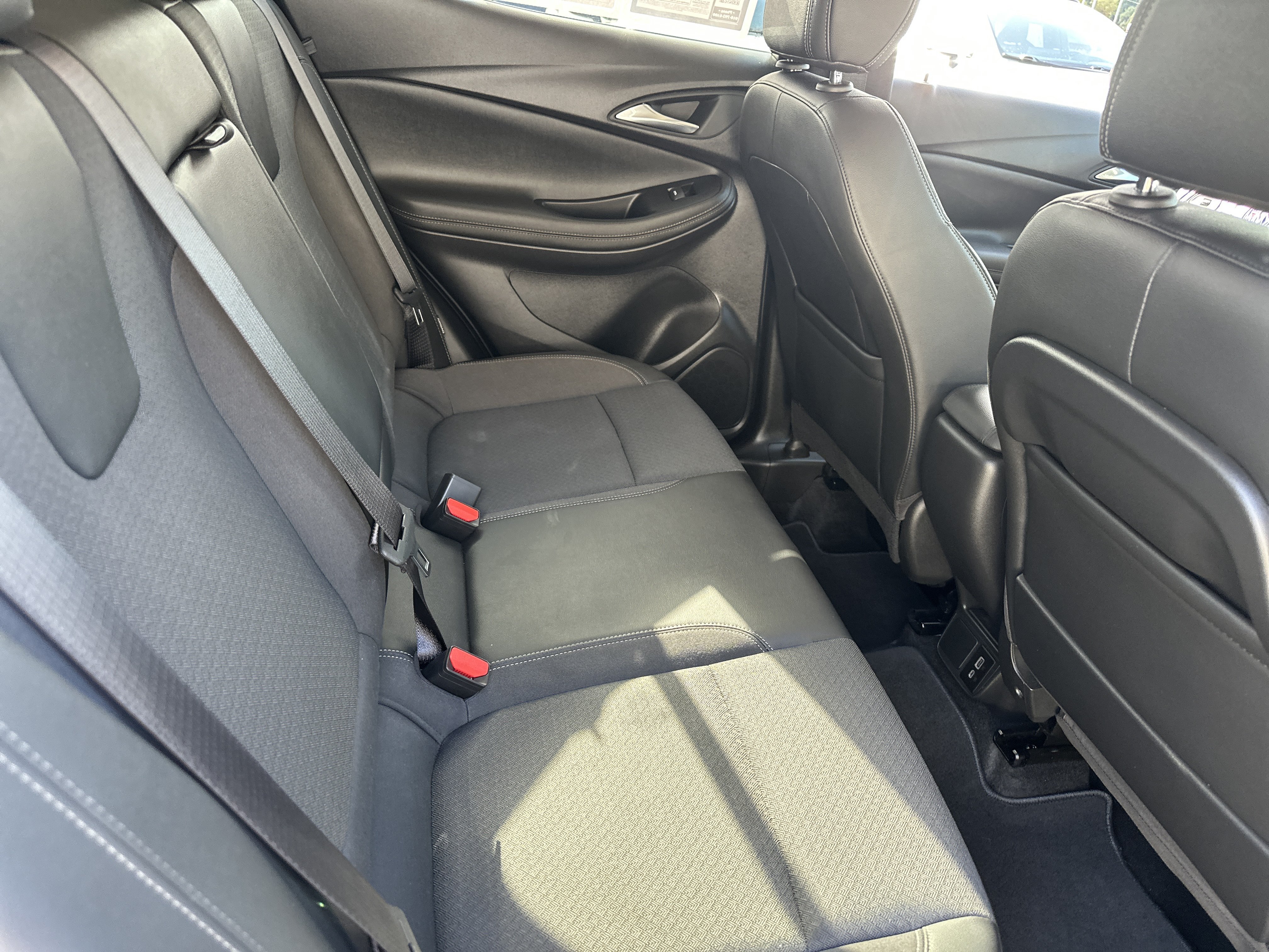 Used 2023 Buick Encore GX Select w/ Safety Package II AWD/4WD image 7