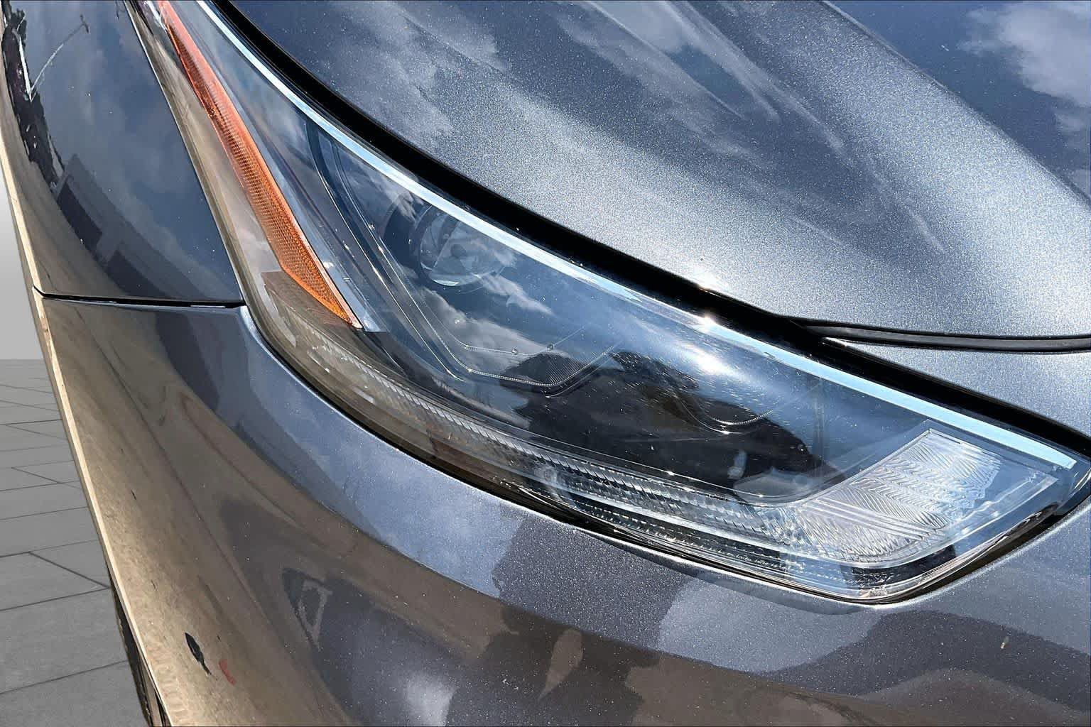 Used 2021 Toyota Highlander XLE AWD/4WD image 27