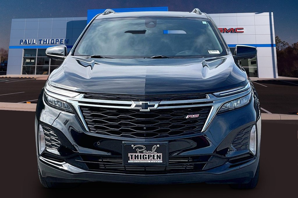 Used 2023 Chevrolet Equinox RS w/ RS Leather Package FWD image 2