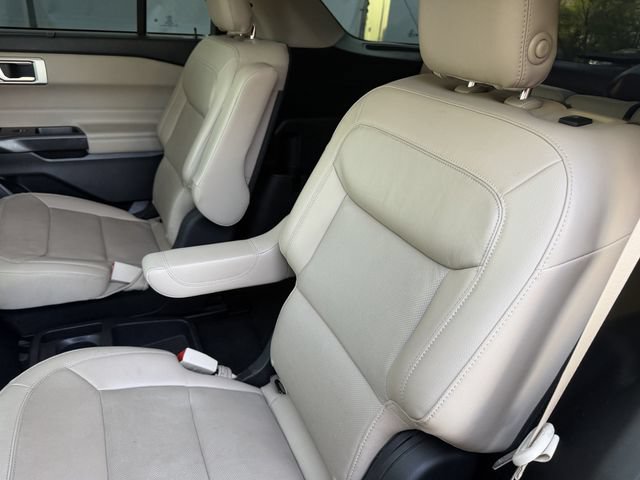Used 2020 Ford Explorer Limited RWD image 28