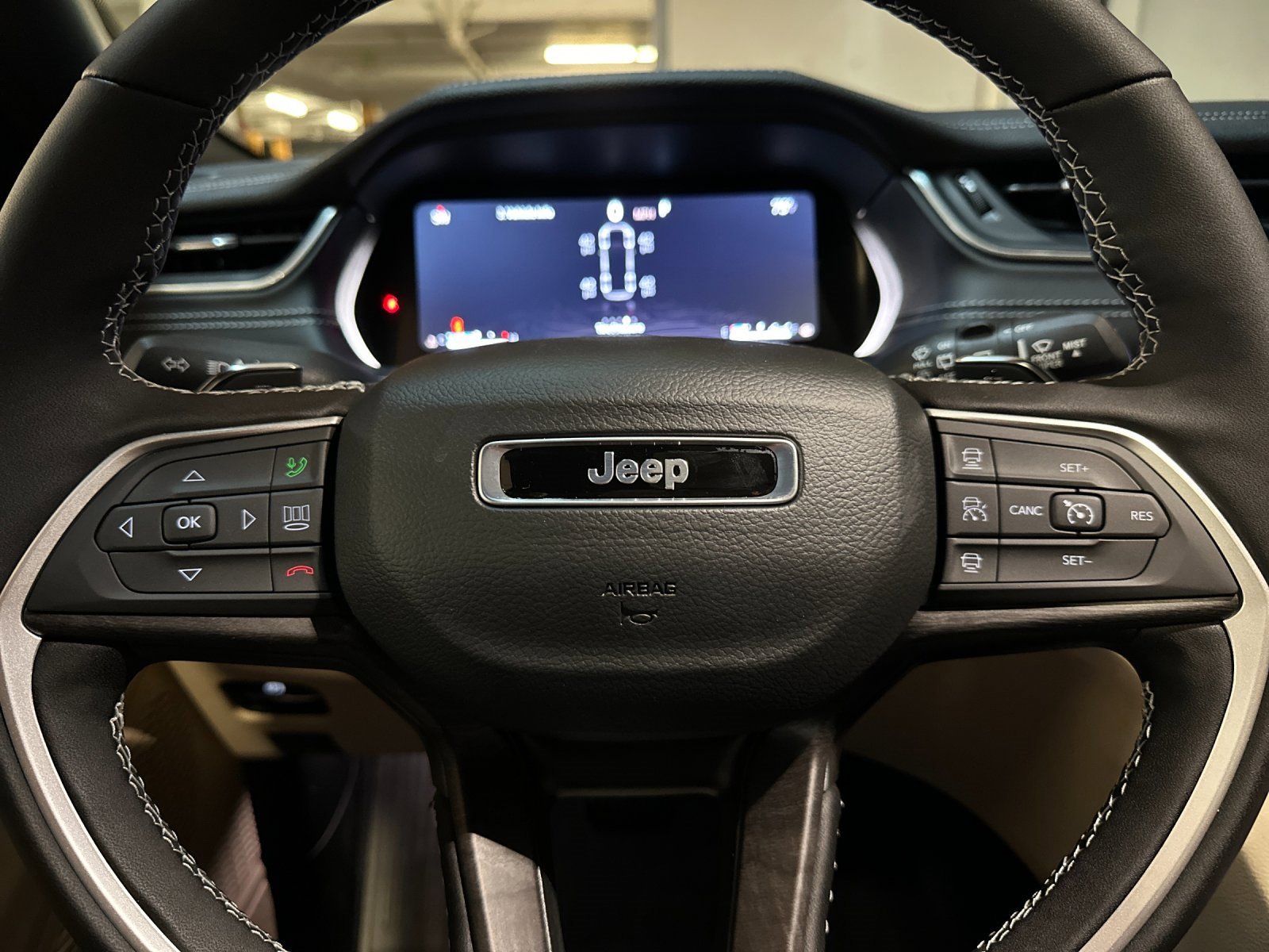 New 2025 Jeep Grand Cherokee L Limited image 24